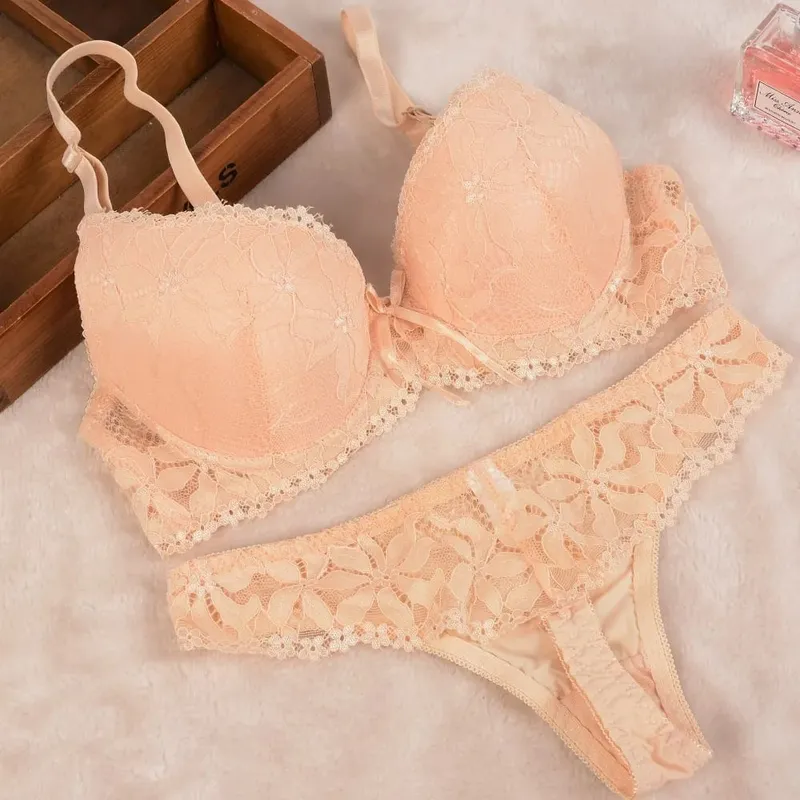 [Murah] Baru 2019 Renda Bordir Bra Set Wanita Plus Ukuran Push Up Pakaian Set Bra dan Panty Set 32 ​​34 36 38 ABC Cup untuk Wanita