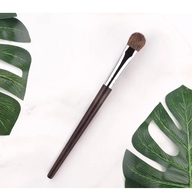 1 stk højkvalitets pro dyrehår i stor størrelse øjenskygge Makeup børster Eye Highlight Makeup børster Ibenholt håndtag kosmetiske værktøjer