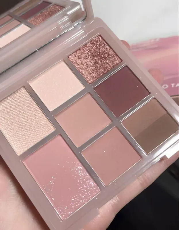 Gogotales 9 Colors Eyeshadow Palette Matte Shimmer Glitter Fine Flash Low Saturation Tone Easy to Apply Eye Makeup
