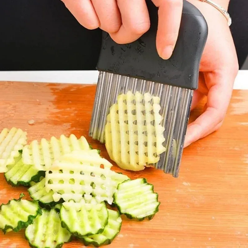 Stainless Steel Potato Chip Slicer Dough Vegetable Fruit Crinkle Wavy Kitchen Knife Cutter Chopper French Fry Maker Tools Gadget — image 1
