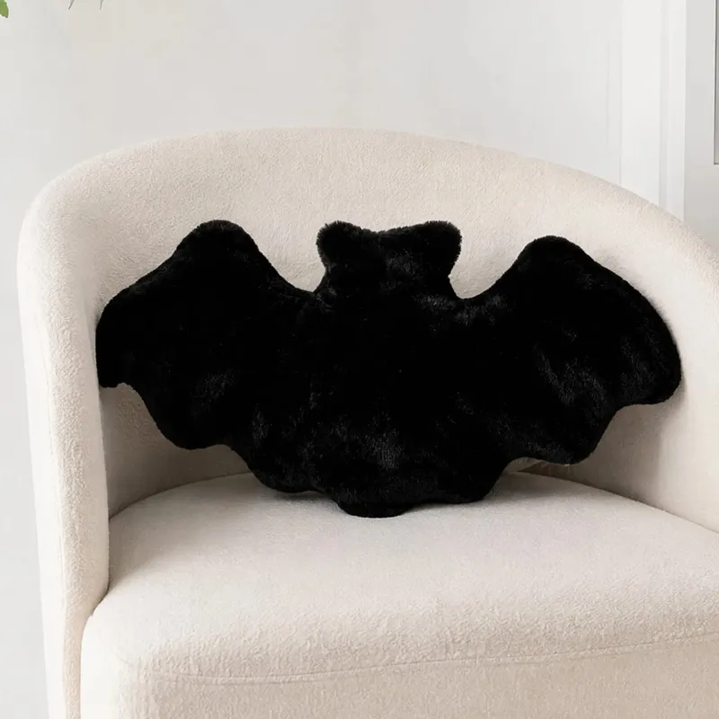 Gotyckie poduszki do rzucania 17,72x9,06 cala Halloweenowa poduszka dekoracyjna Furry Bat Pluszowe poduszki na Halloween Dekoracyjna domowa Sofa — image 3