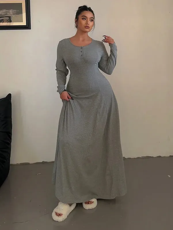 Plus-Size Solid-Color Knit Elegant A-Line Flowy Maxi Dress | Women's Long Dress | Casual & Commuter Style — image 2