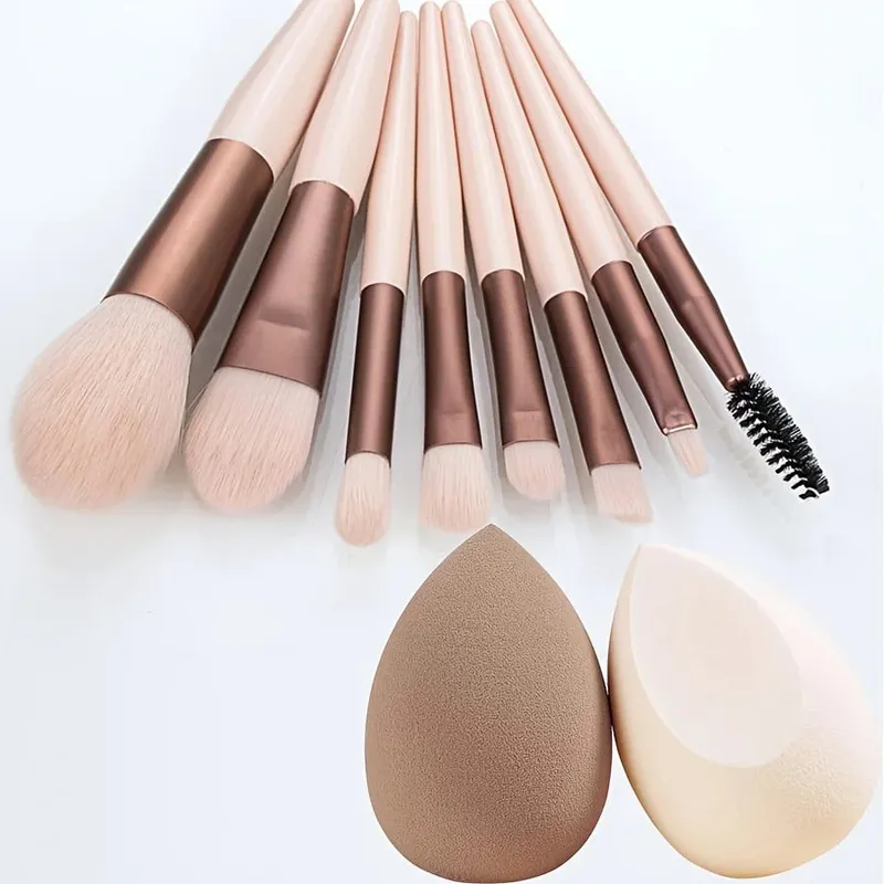 8Makeup brush set & 2Makeup sponge set,Suitable for women to use - Soft nylon bristles,Full coverage foundation/Blush/Eyeshadow