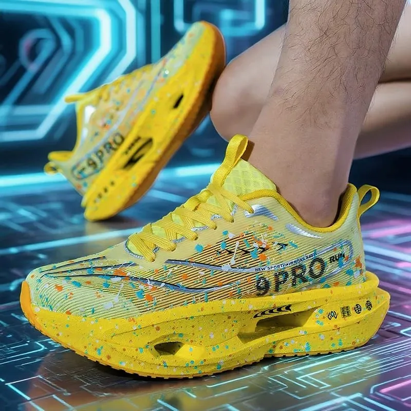New Carbon Plate Men's Running Shoe Night Fluorescent Cushioning Sneakers Women Lace-Up Lightweight Casual Shoes Jog Shoes