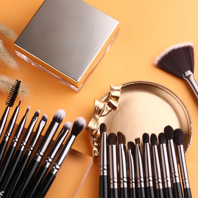 1/3pcs Professional Classic Natural Eye Makeup Brushes Set Eyeshadow Eyebrow Blending Smokey Black Beauty Make up Brushes — image 3
