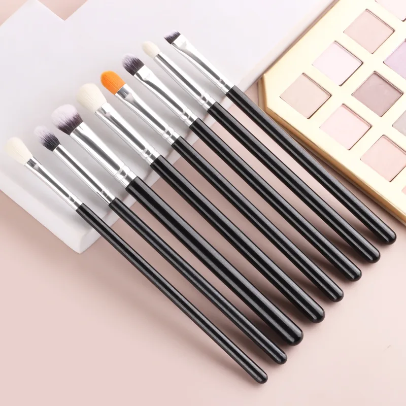8Pcs Eyeshadow Makeup Brush Set Blending Concealer Detail Brushes for Daily Eye Makeup for Beginners — image 2