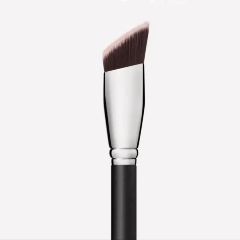 171S Angled Liquid Blush Foundation Brushes Cream Blush Brush Foundation Blending Makeup Brush Foundation Buffing Make Up Tool — image 3