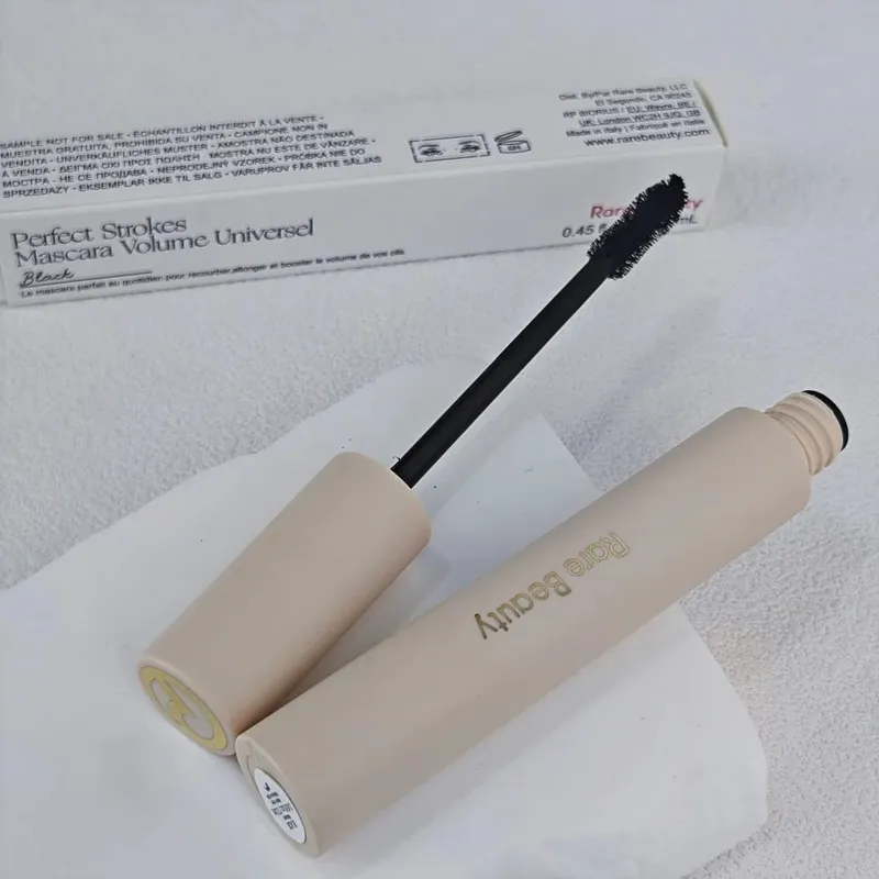 Mascara haute élasticité Rare Beauty Perfect Strokes Mascara volumateur universel Rare Beauty volumateur bouclage et allongement — image 3