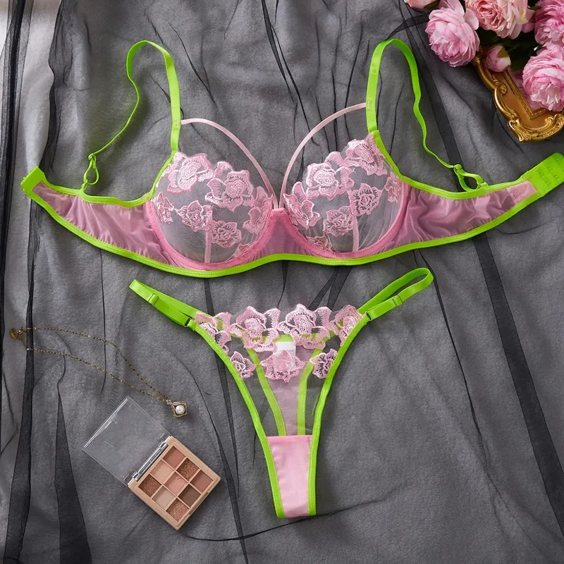 Women Contrast Color Floral Lace Lingerie Set Sheer Mesh Underwire Bra Adjustable Thong Romantic Rose Embroidery ZA826311