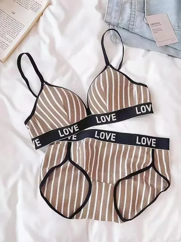 2pcs Women's Sexy Lingerie Set Low-Rise Comfortable Breathable Thongs And Elegant Bras Outfit Underwear Set — image 12