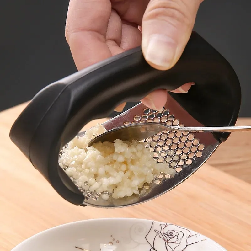 Multifunction Garlic Press Manual Garlic Crusher Press Device Kitchen Garlic Peeler Grinding Grater Kitchen Gadgets — image 4
