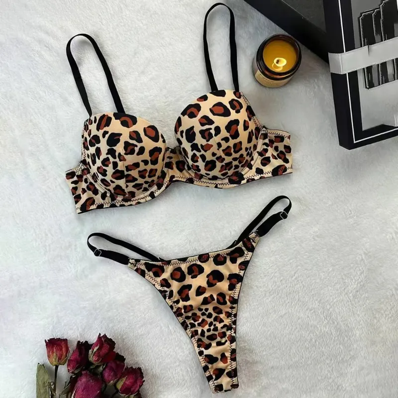 Sexy Leopard Print Push-Up Bra Set with Matching Thong for Women - Underwear Set