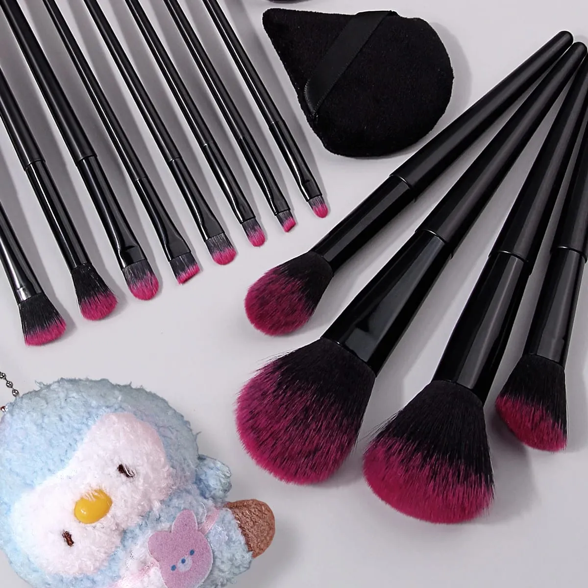 16PCS Black & Pink Makeup Brushes Set Free Shipping with Bag Puffs & Pendant