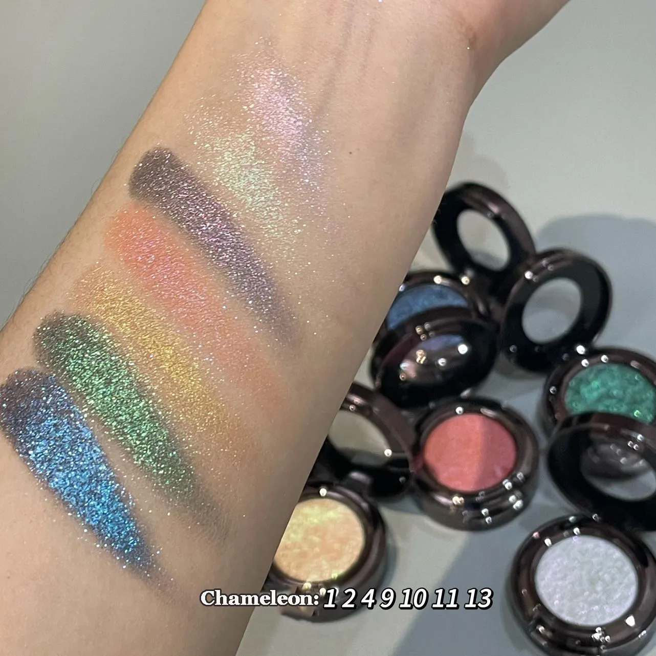 Chameleon Smoky Green Eyeshadow Palette High Gloss Easy-To-Apply Sparkling Purple Pearlescent Eye Shadow Brightening Makeup — image 6