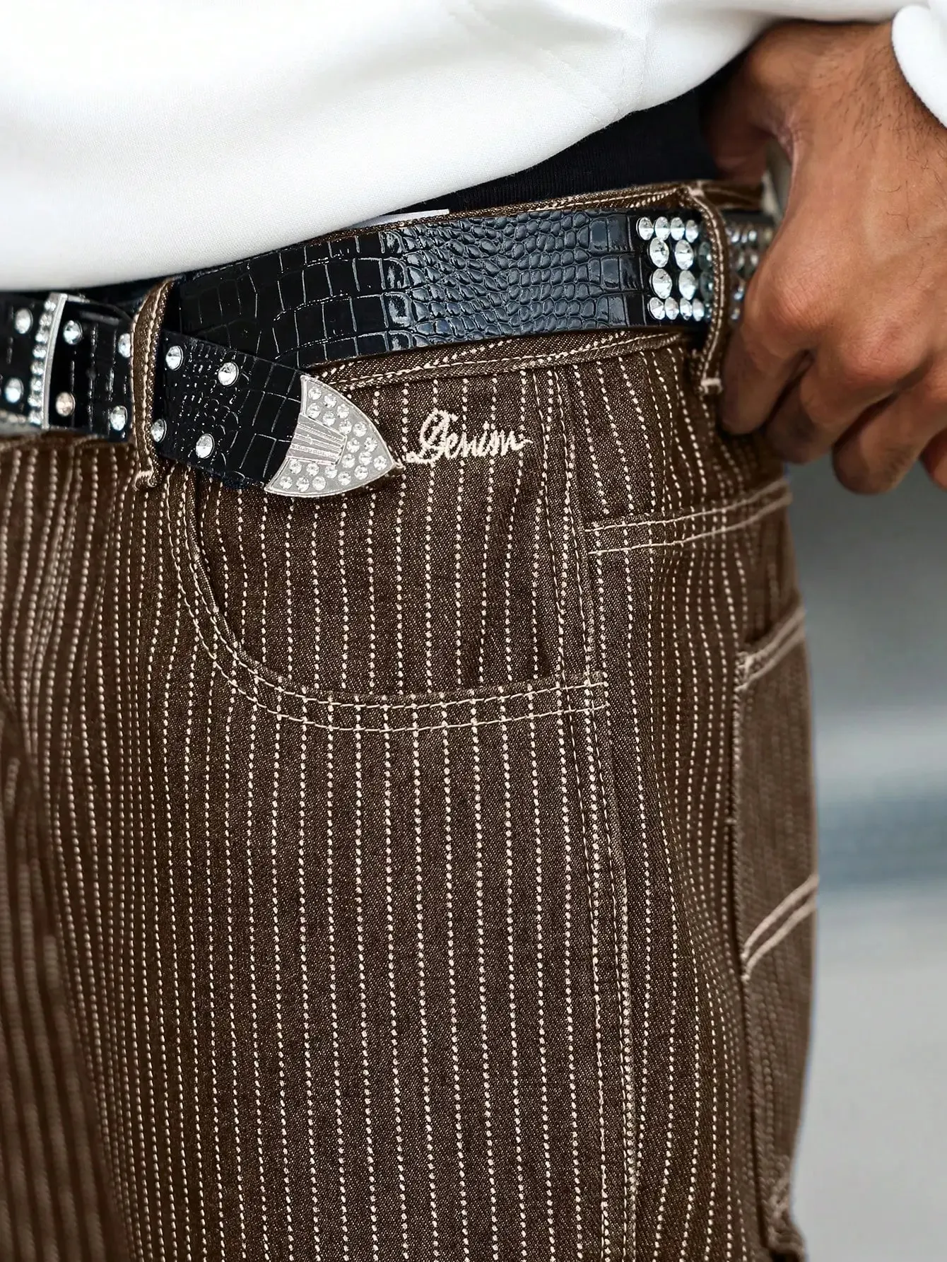 Men's vintage brown-and-white thin pinstripe loose wide-leg denim trousers Y2K workwear street-style unisex casual jeans — image 7