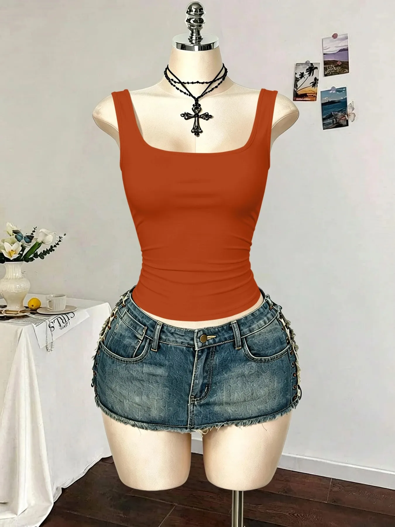 Women Square Neck Wide Strap Ribbed Tank Top Sleeveless Fitted Slim Casual Cami Top