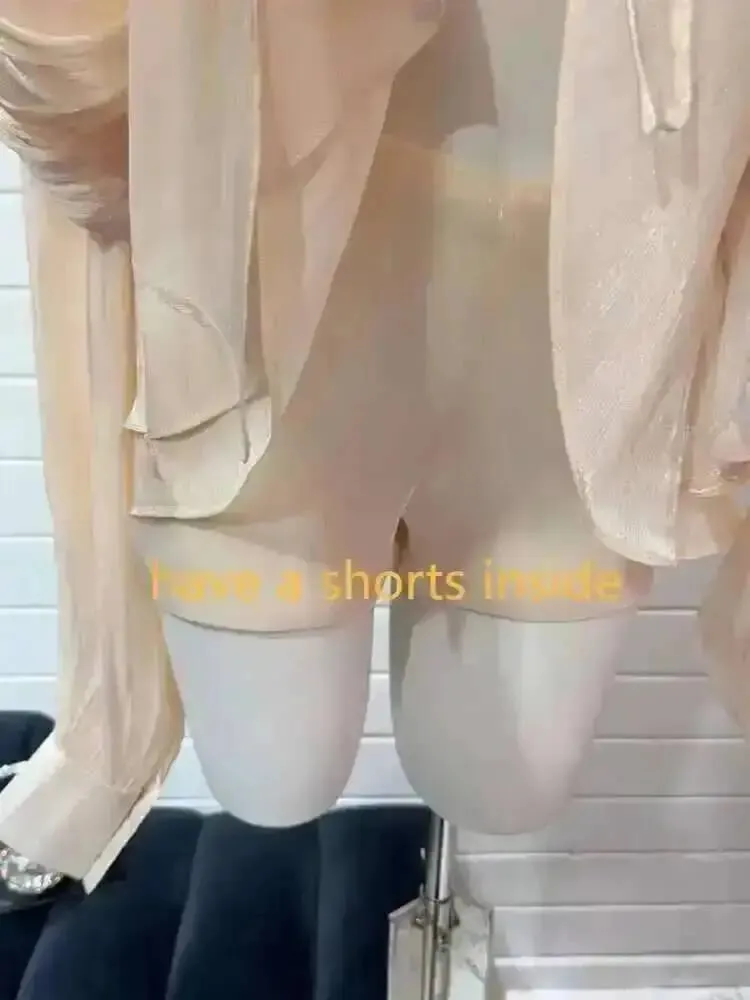 2026 Nieuwe Zomer Mode Vrouwen Kleding Ronde Hals Lantaarn Mouwen Satijnen Korte Jurk Met Shorts Onder Twee Delige Set — image 3