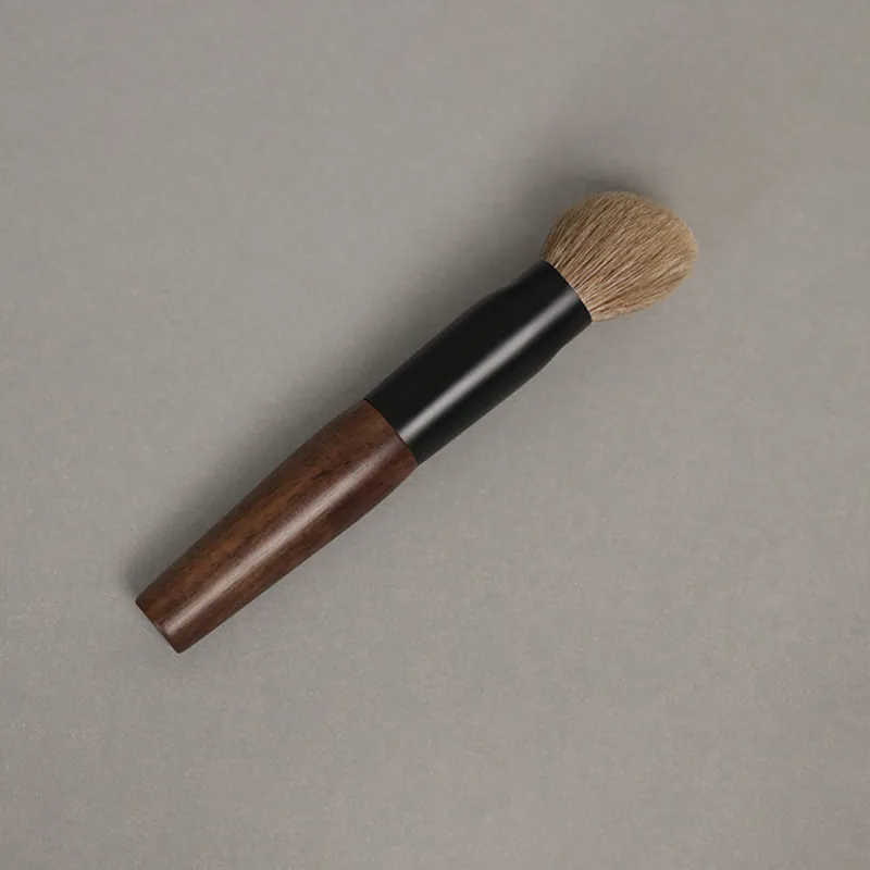 T101 Professional Handmade Makeup Brushes Soft Natural Goat Hair Tilted Foundation Brush Short Ebony Wood Handle Make Up Brush — image 5