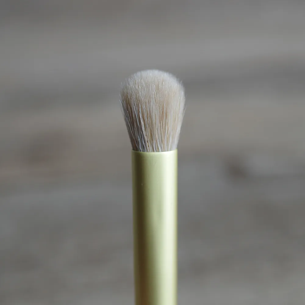 Soft Saikoho Goat Red Fox Hair SD06 Professional Hand Crafted Makeup Brush Slanted Eye Shadow Brush Cosmetic Tool Makeup Brushes