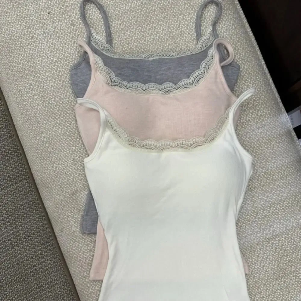Sexy with Chest Pad Camis Tank Tops Elastic Integrated Top Lace Tops Versatile Warm Undershirt Women Clothes — image 1