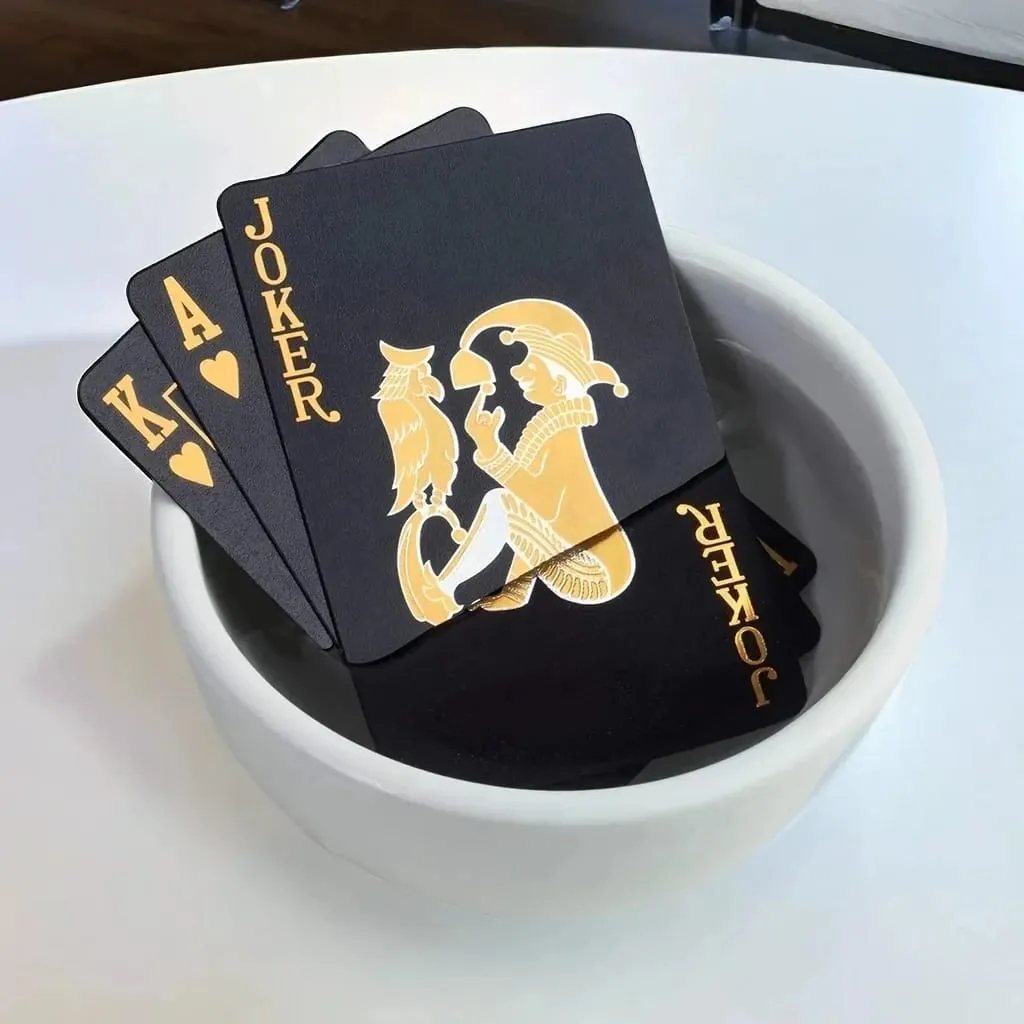 Black Rose Deck Poker Frosted Waterproof Plastic Playing Cards Texas Poker Collection Commemorative Chess Practical Party Gift — image 6