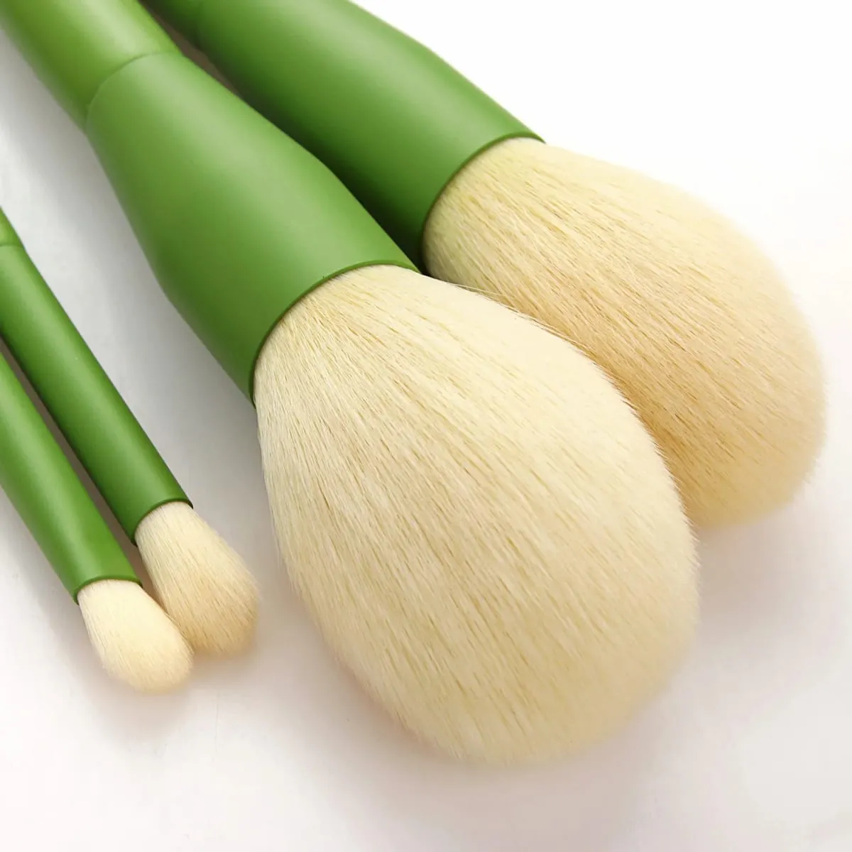 11Pcs Green Handle Makeup Brushes Soft Bristle For Powder Blush Foundation Eyeshadow Cosmetic Tools — image 5