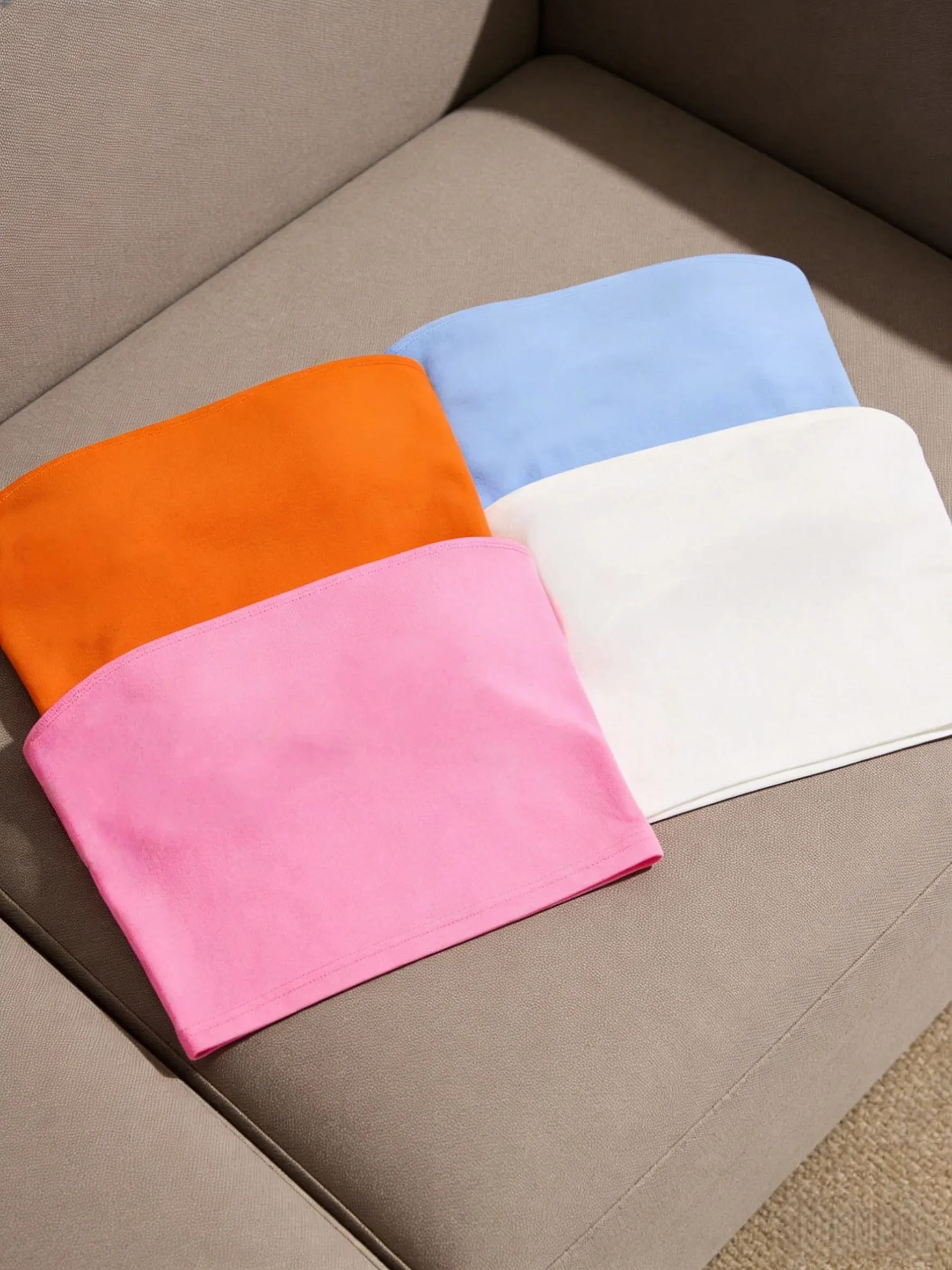 Women 4 Pack Strapless Tube Top Set Casual Solid Sleeveless Bandeau Top Set — image 4