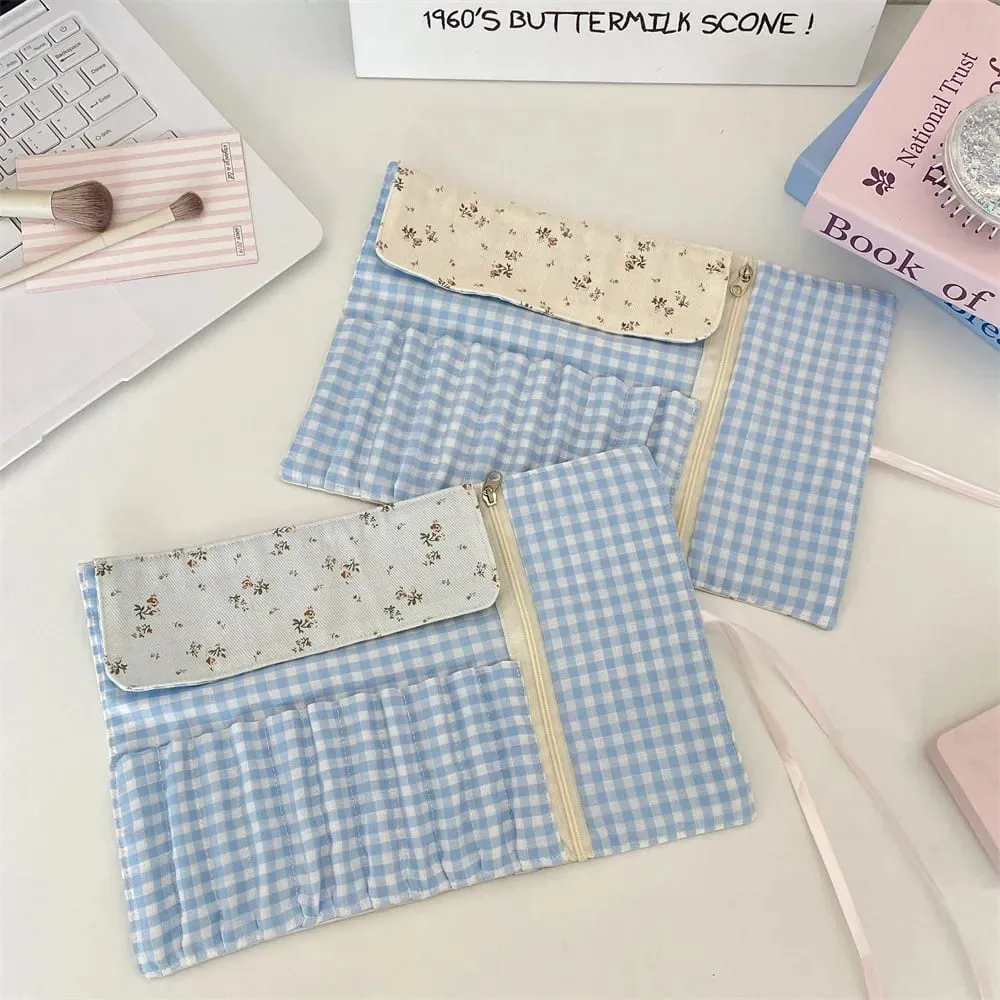 Fabric Floral Makeup Brush Storage Bag Large Portable Cosmetic Pouch for Eyeshadow Brushes & Eyebrow Pencils Desktop Organizer