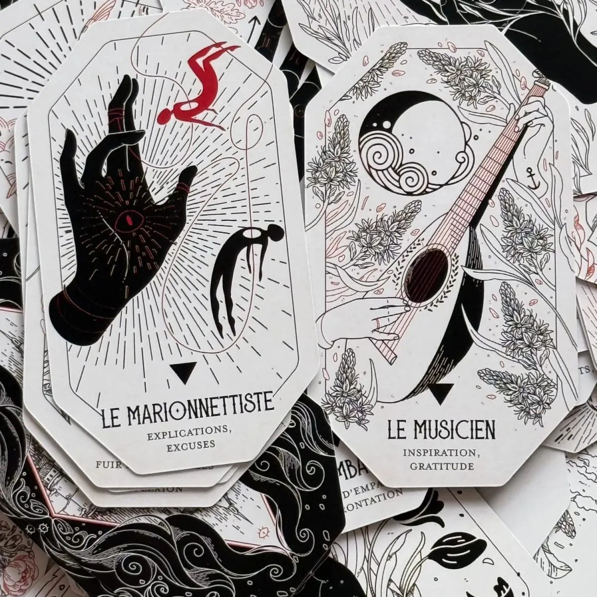 The Citadel A Fantasy Oracle Cards French Version A 60 Deck Board Game Perfect For Spiritual Guidance & Collectors — image 5