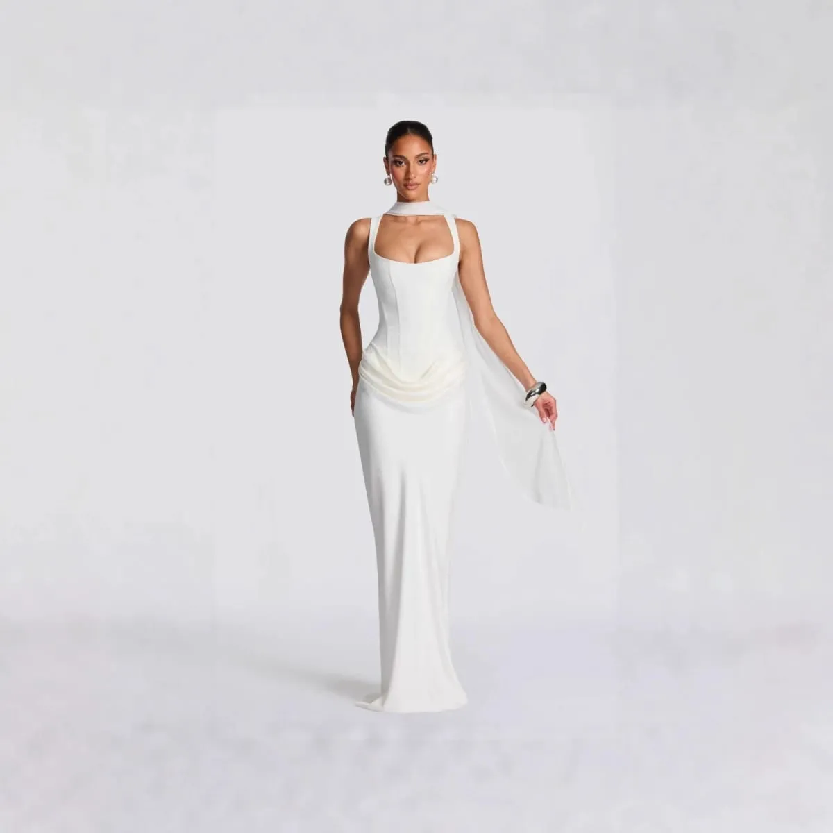 Cross-Border Spring 2026 Women's Slim Fit Fishbone Strap Long Dress Pure Color Bodycon Dress Sexy Style Shoulderless Gown — image 5