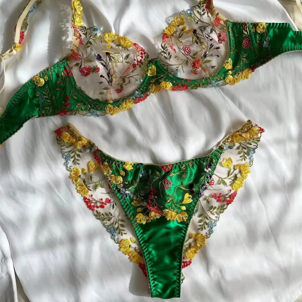 Sexy Fun Lingerie Set Bra Pants Women's Underwear Fixed Strap Bralette Ultra Thin Cup Summer Collection