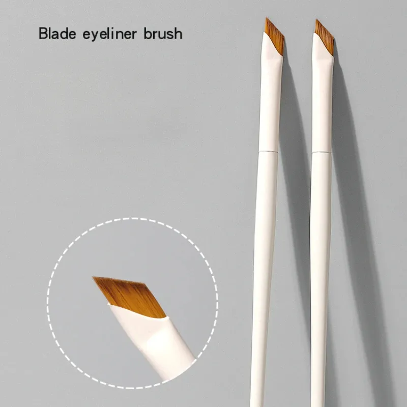 1Pc Upgrade Blade Eyeliner Brush Ultra Thin Fine Angle Flat Eyebrow Brush Under The Eye Makeup Brushes Precise Detail Brush Gift — image 2