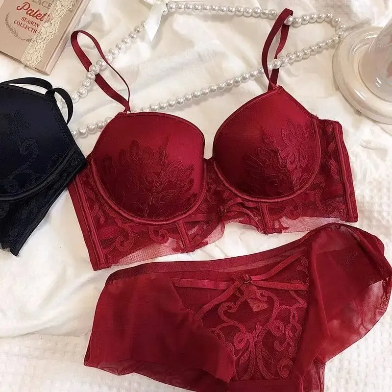 Red Lingerie Set for Wedding Bride Push-Up Bra To Make Small Breasts Look Larger Side Support Dragon Zodiac Year Bra Set — image 2