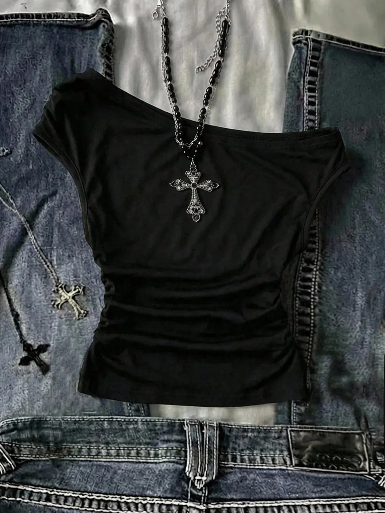 Women One Shoulder Cap Sleeve Side Ruched Slim Fit Cropped T Shirt 2026 Summer Goth Streetwear Solid Black Off Shoulder Going Ou — image 2