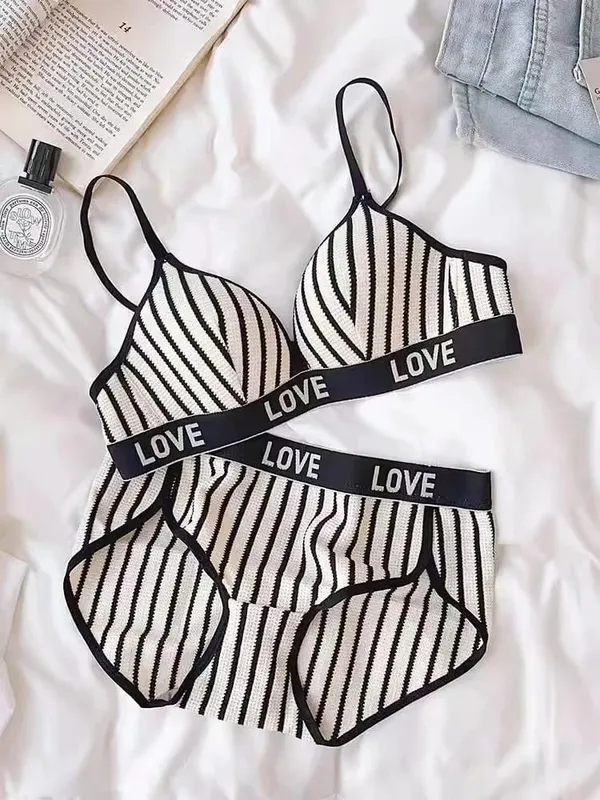 2pcs Women's Sexy Lingerie Set Low-Rise Comfortable Breathable Thongs And Elegant Bras Outfit Underwear Set — image 10