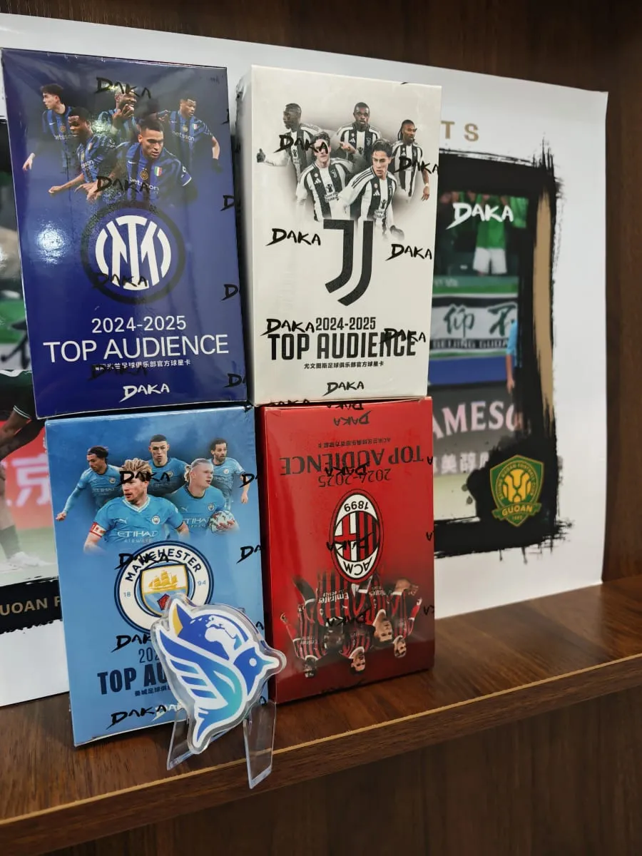 Genuine Original 2025 DAKA Real Madrid Star Cards Collection Box Limited Edition Numbered Signature Must-have for Fan Collecting — image 5