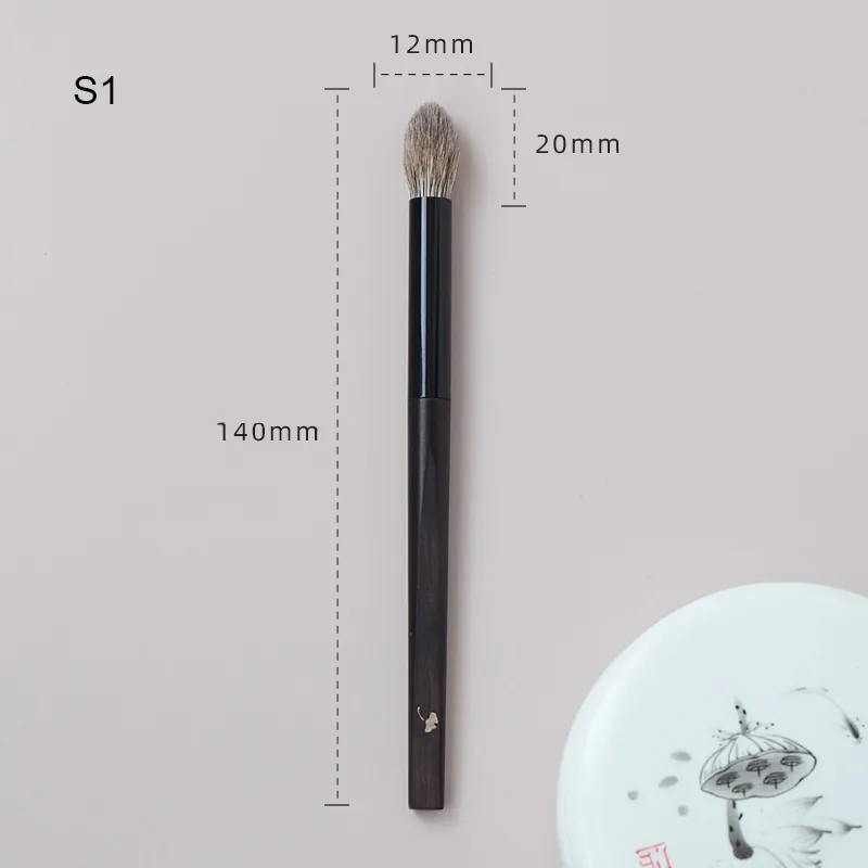 Shoushoulang Hand Crafted Makeup Brush Tapered Eye Shadow Blending Brush S1 Goat Squirrel Hair Ebony Wood Handle Makeup Brushes — image 6