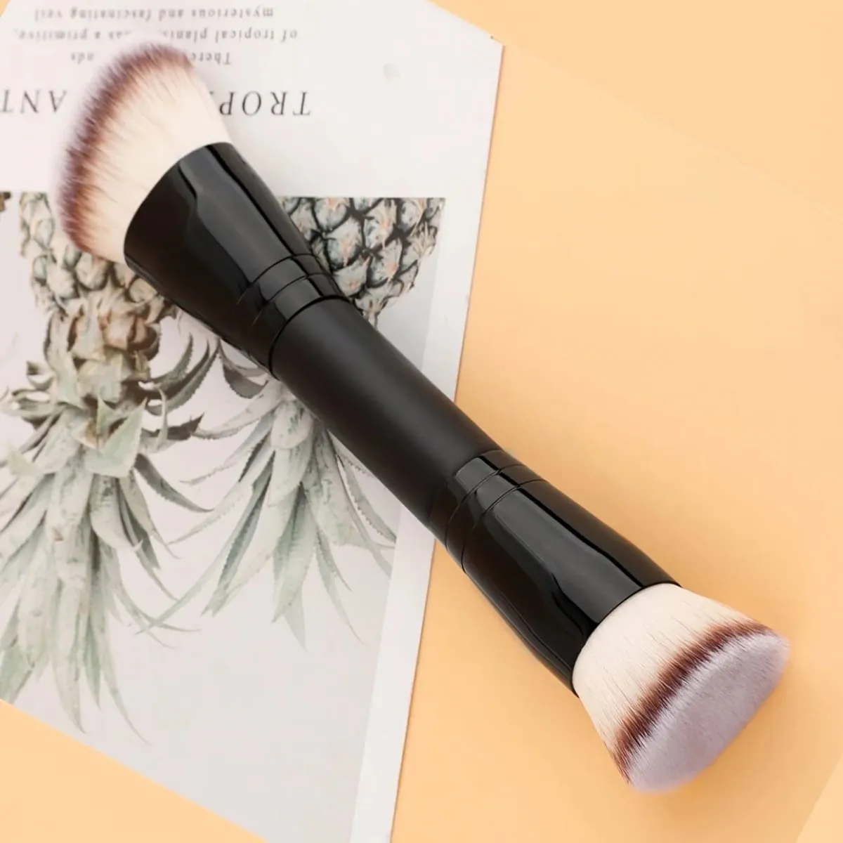 Dual-ended Makeup Brush-Angled Contour Flat Foundation Brush for BB Cream Foundation Seamless Blending Concealing Contouring — image 1