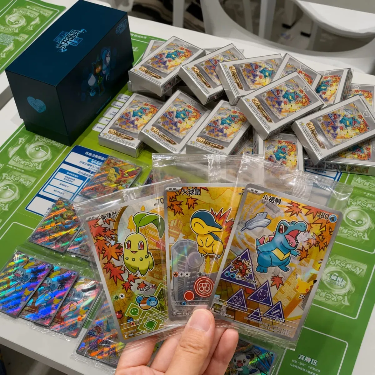 حار 100% البوكيمون الرسمي 30th مجموعة صناديق الذكرى السنوية المبسطة الصينية PTCG جوهرة حزمة الشركاء الأصليين بطاقات التوضيح الخاصة — image 5