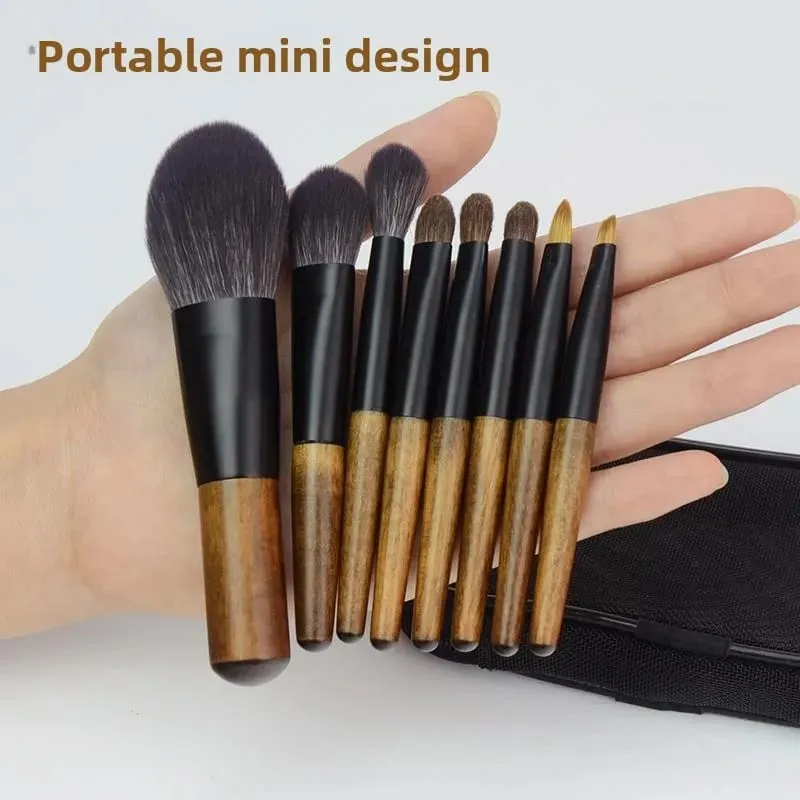8Pcs 미니 여행 메이크업 브러쉬 세트 파우치 나무 손잡이 화장품 브러쉬 페이스 파우더 블러쉬 형광펜 컨실러 아이 섀도우 — image 3