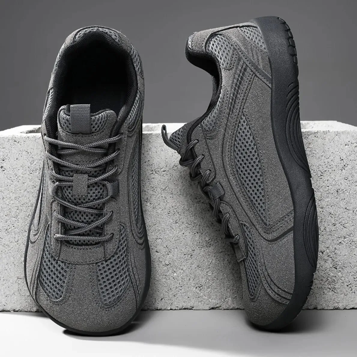 Men Women Wide Toe Sneakers Retro Training Shoes Large Size Mesh Breathable Non-Slip Flat Sole Outdoor Casual Sports Shoes — image 3