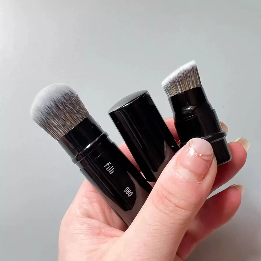 1pc Pennello per trucco portatile a doppia estremità per fondotinta Formato da viaggio Base in polvere Pennelli per trucco Fondotinta liquido angolato Strumento di bellezza 980