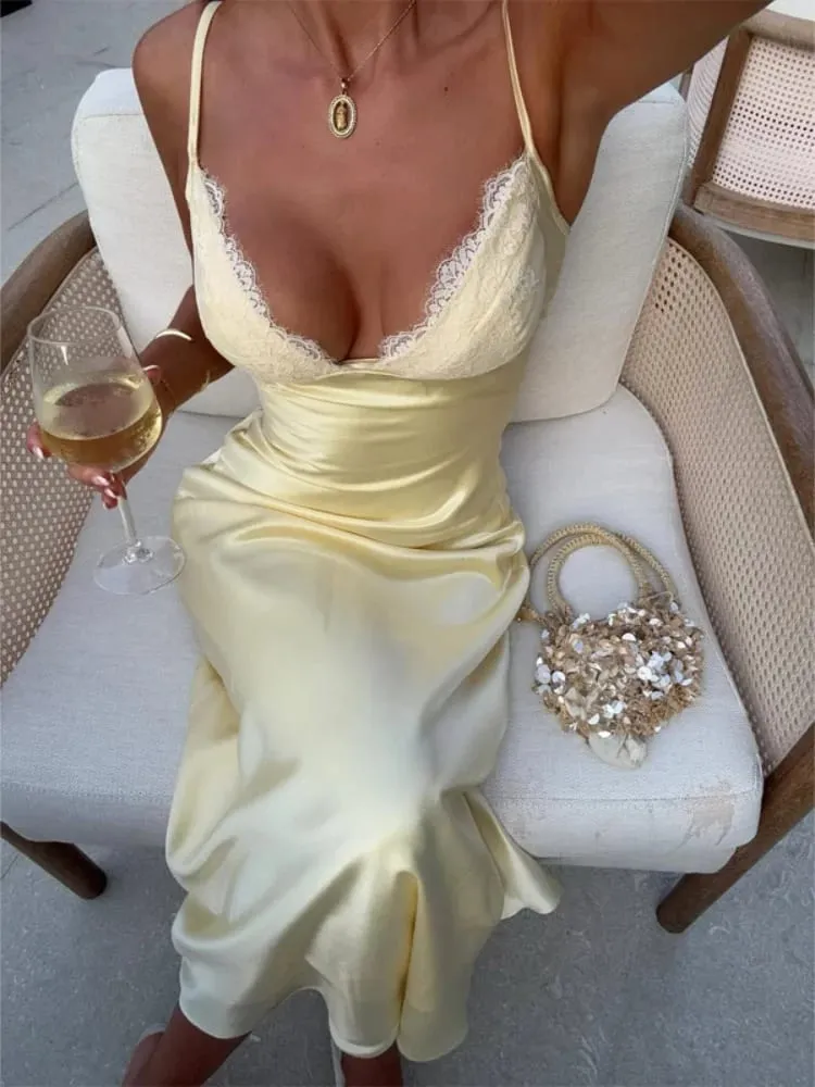 Abito sexy in raso giallo con patchwork in pizzo, cinturino per spaghetti, senza maniche, scollo a V, taglio diagonale, abiti femminili, abito da sera estivo 2026 — image 4