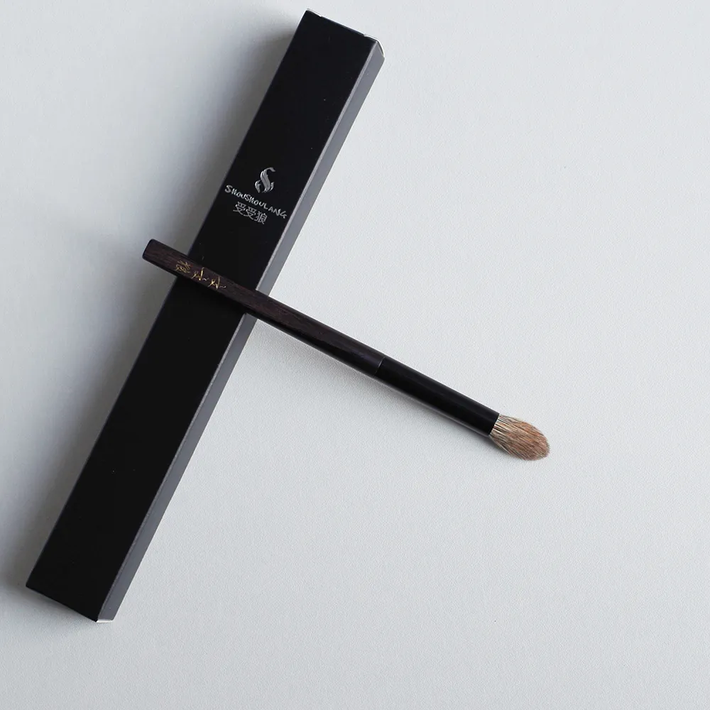 Shoushoulang Hand Crafted Makeup Brush Tapered Eye Shadow Blending Brush S1 Goat Squirrel Hair Ebony Wood Handle Makeup Brushes — image 4