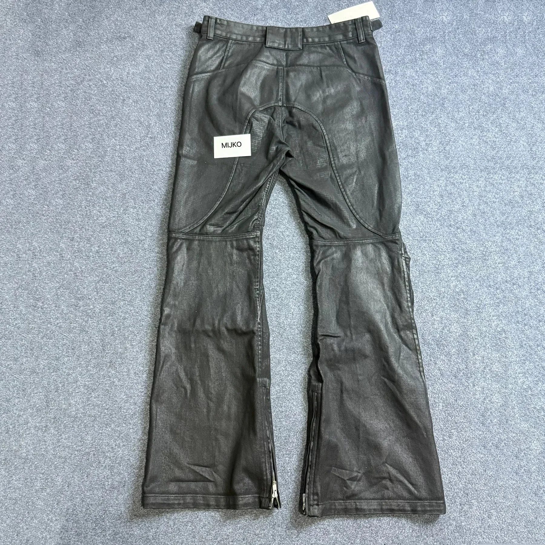 Techwear Style Waxing Coating Pleated Patchwork Punk Flared Jeans Man Waist Buckle Design Vintage Motorcycle Casual Pants — image 2