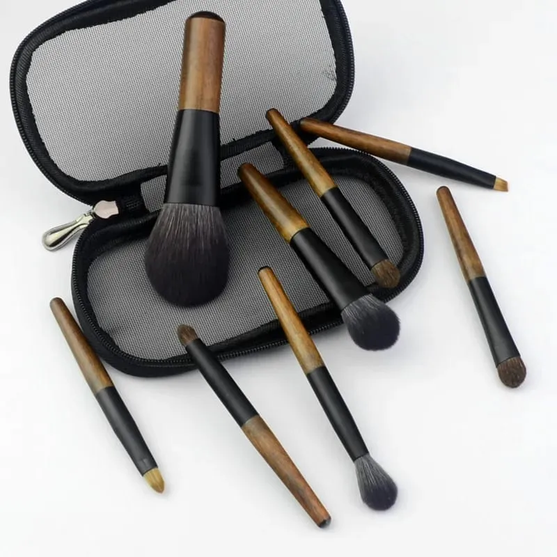 8Pcs 미니 여행 메이크업 브러쉬 세트 파우치 나무 손잡이 화장품 브러쉬 페이스 파우더 블러쉬 형광펜 컨실러 아이 섀도우 — image 2