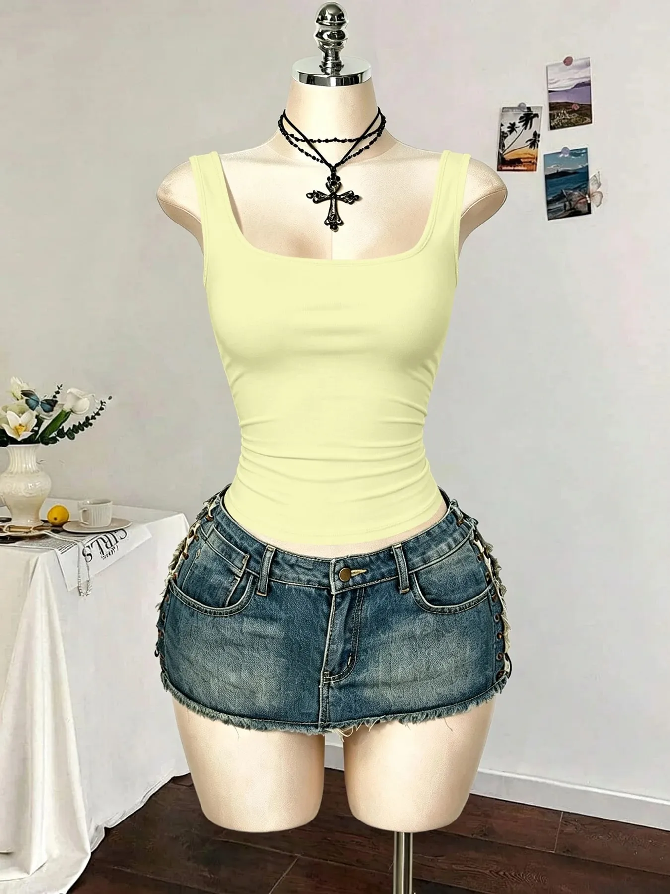 Women Square Neck Wide Strap Ribbed Tank Top Sleeveless Fitted Slim Casual Cami Top — image 14