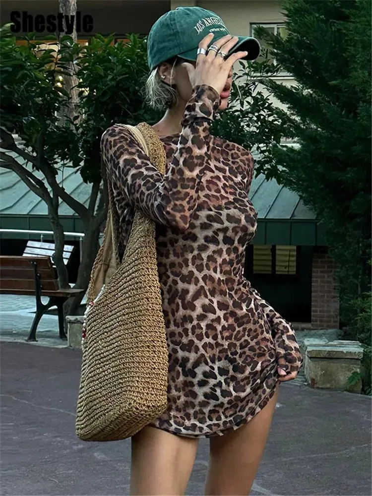فستان Shestyle الفهد المثير على شكل حرف a للنساء مكون من قطعتين شبكي شفاف من خلال الموضة مثير للغاية ومطبوع على شكل حيوانات في الشارع أنيق — image 2