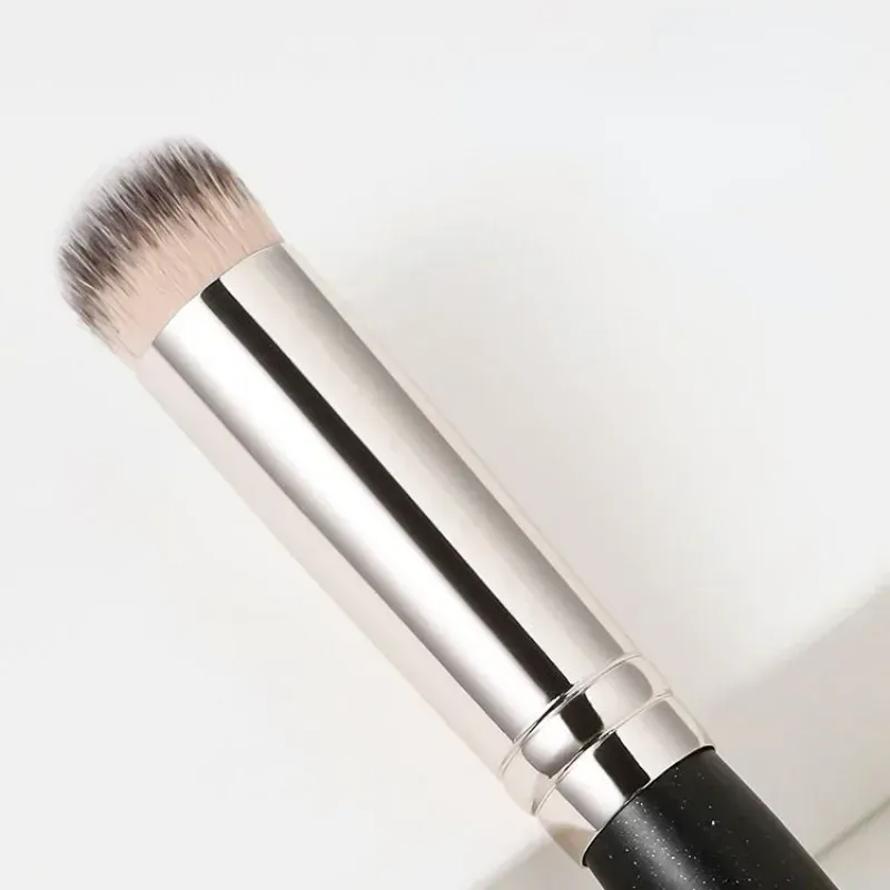 Makeup Brush-Foundation Concealer Brush Premium Contour Blusher Brushes Flawless Under Eye Dense Face Makeup Brush for Blending — image 4