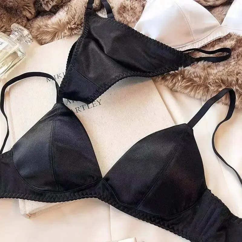 French-Style Sexy Triangle Cup Bra Set for Petite Busts Push-Up Underwire-Free Anti-Sagging Lightweight Satin Finish Bra — image 4